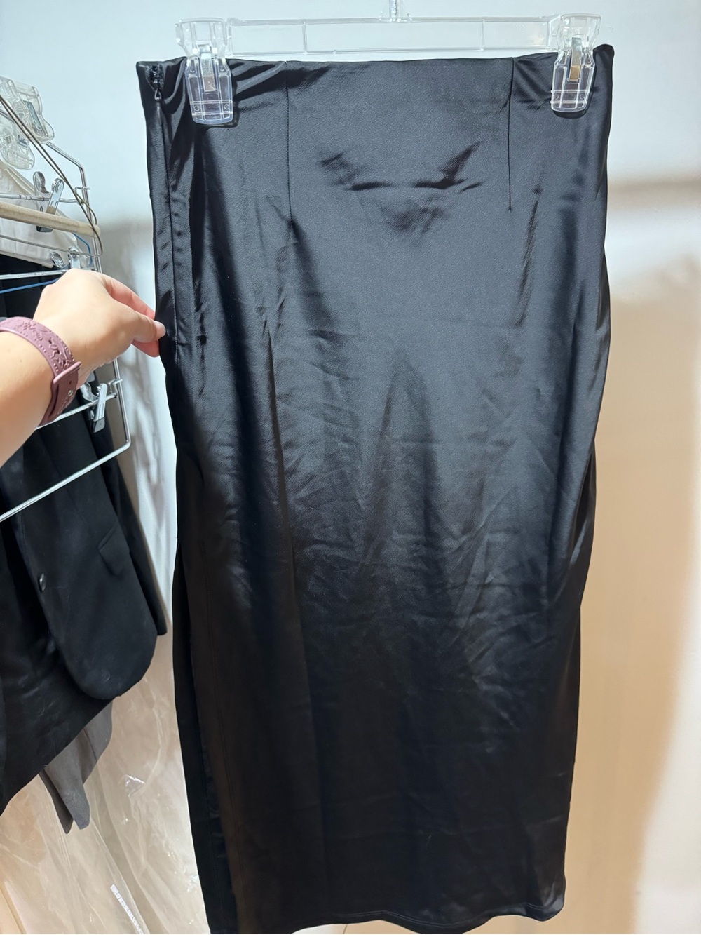 Cool Girl - Urban Outfitters Black Satin Midi Skirt